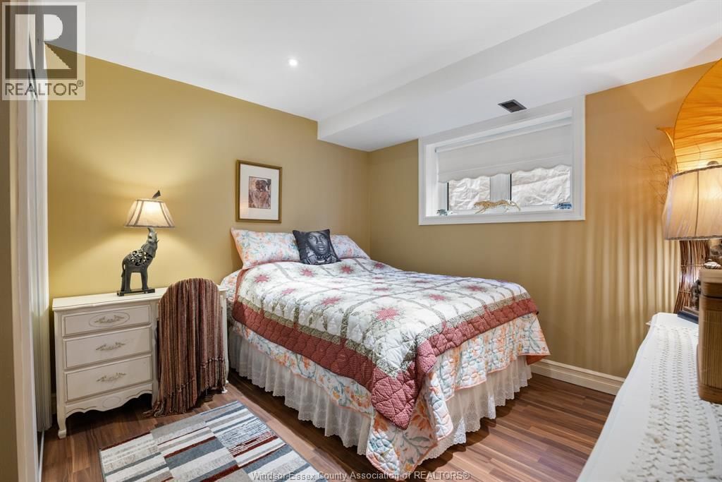 2374 RANDOLPH AVENUE Image 16