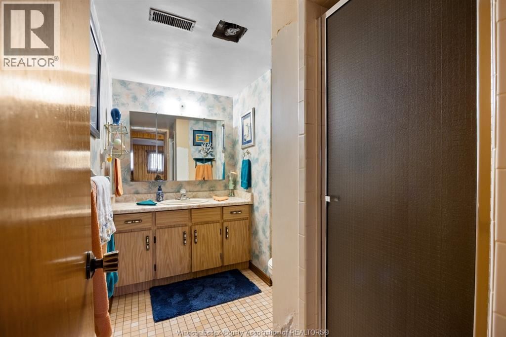 2374 RANDOLPH AVENUE Image 17