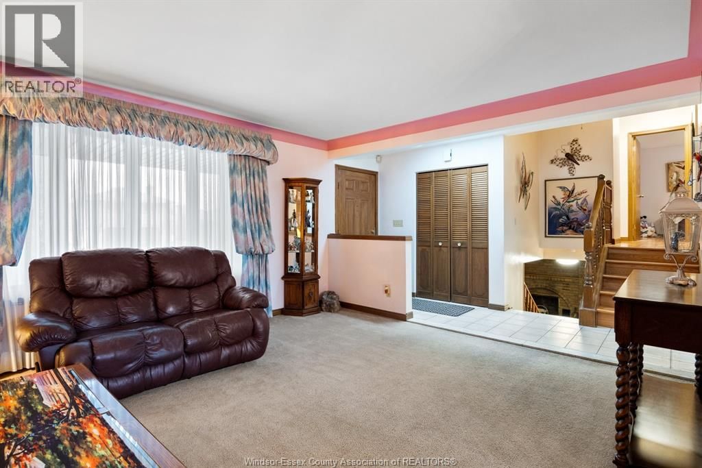 2374 RANDOLPH AVENUE Image 5