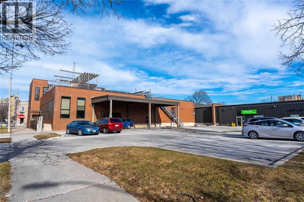 140 FRONT STREET Image 10