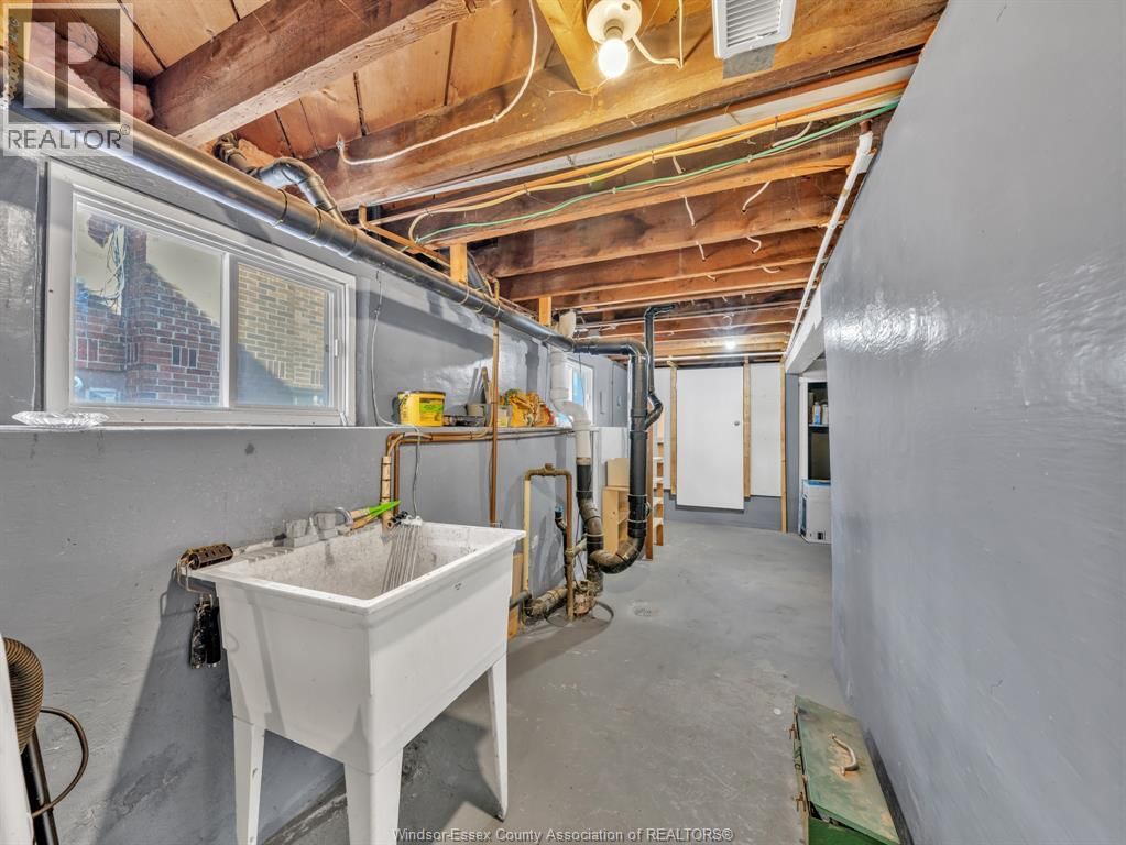 2347 TOURANGEAU ROAD Image 24