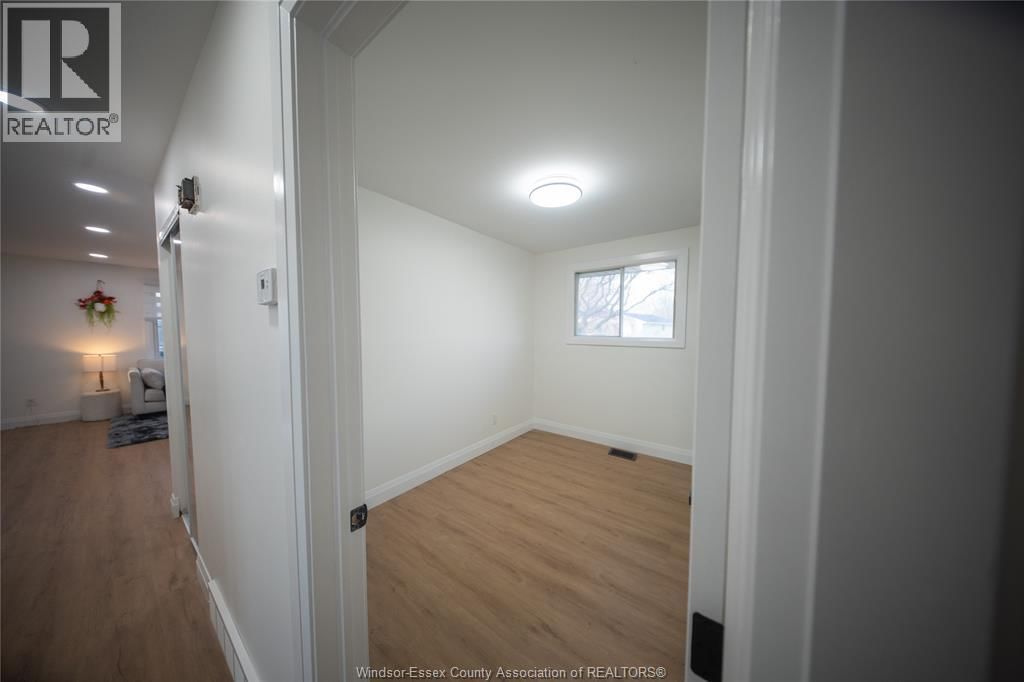 9691 AVERY LANE Image 13