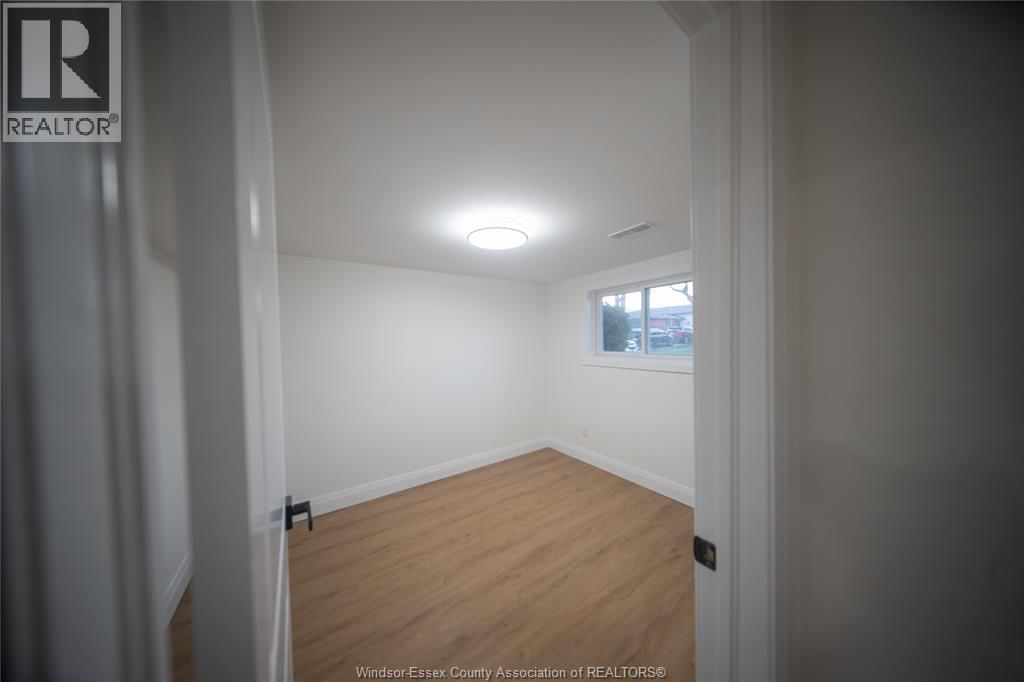 9691 AVERY LANE Image 22