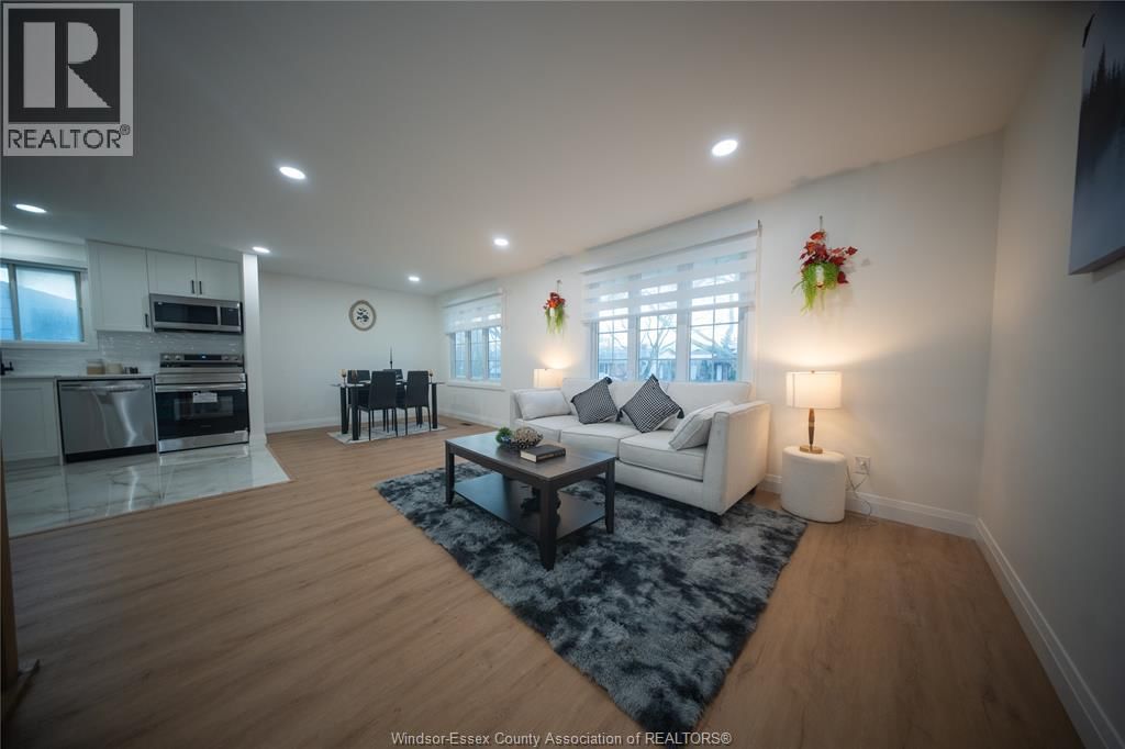 9691 AVERY LANE Image 4