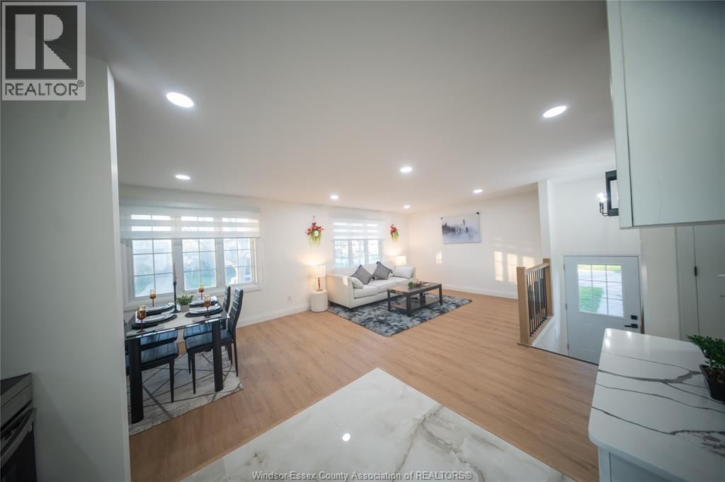 9691 AVERY LANE Image 7