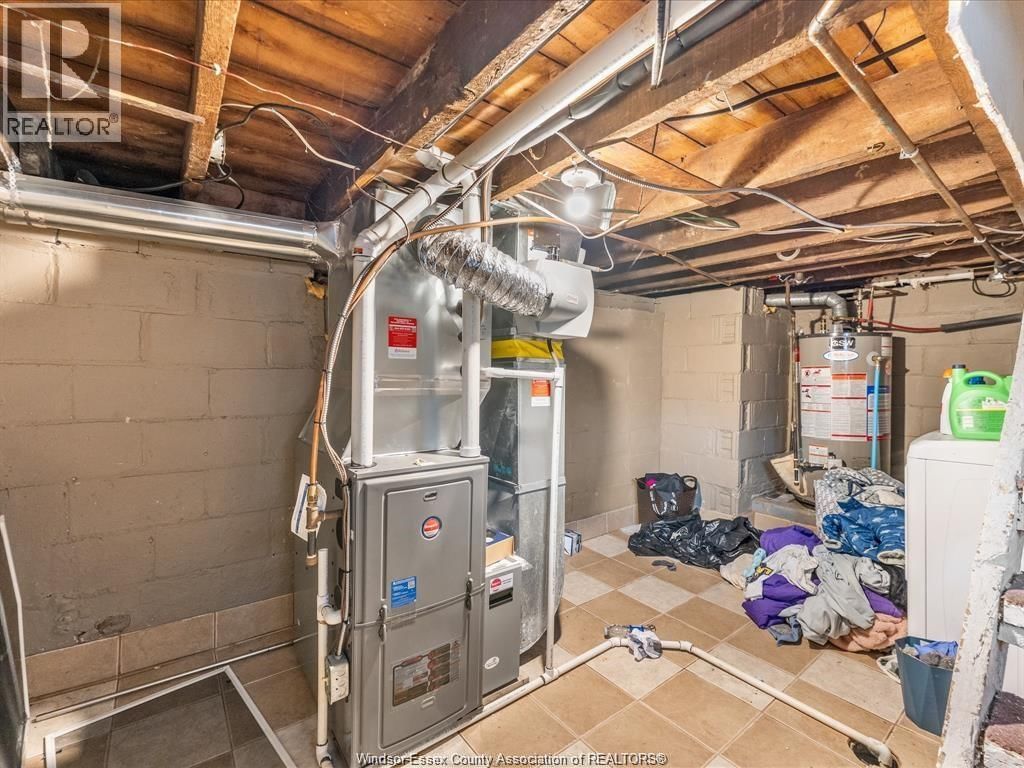 836 ELLIOTT Image 13