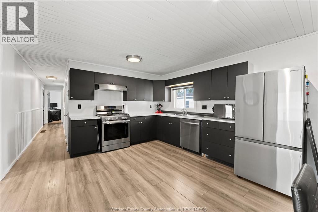 10 HAWTHORNE Image 15