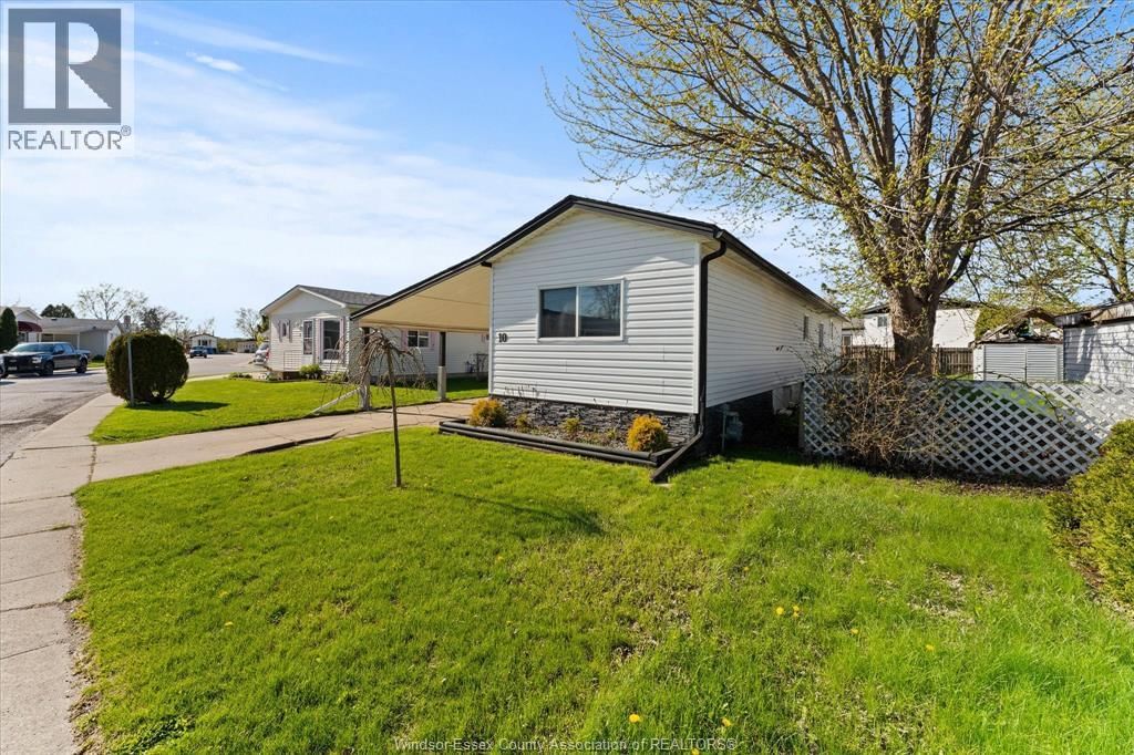 10 HAWTHORNE Image 3