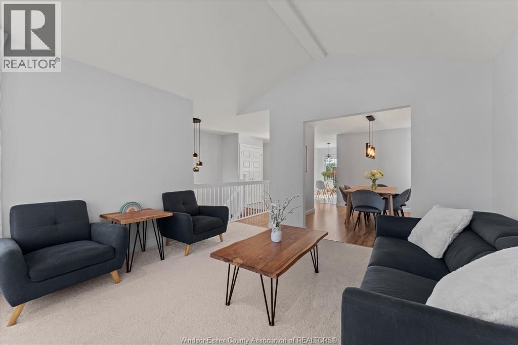 430 WOODRIDGE DRIVE Image 10