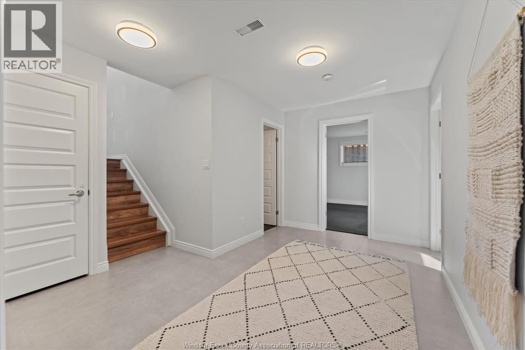 430 WOODRIDGE DRIVE Image 23