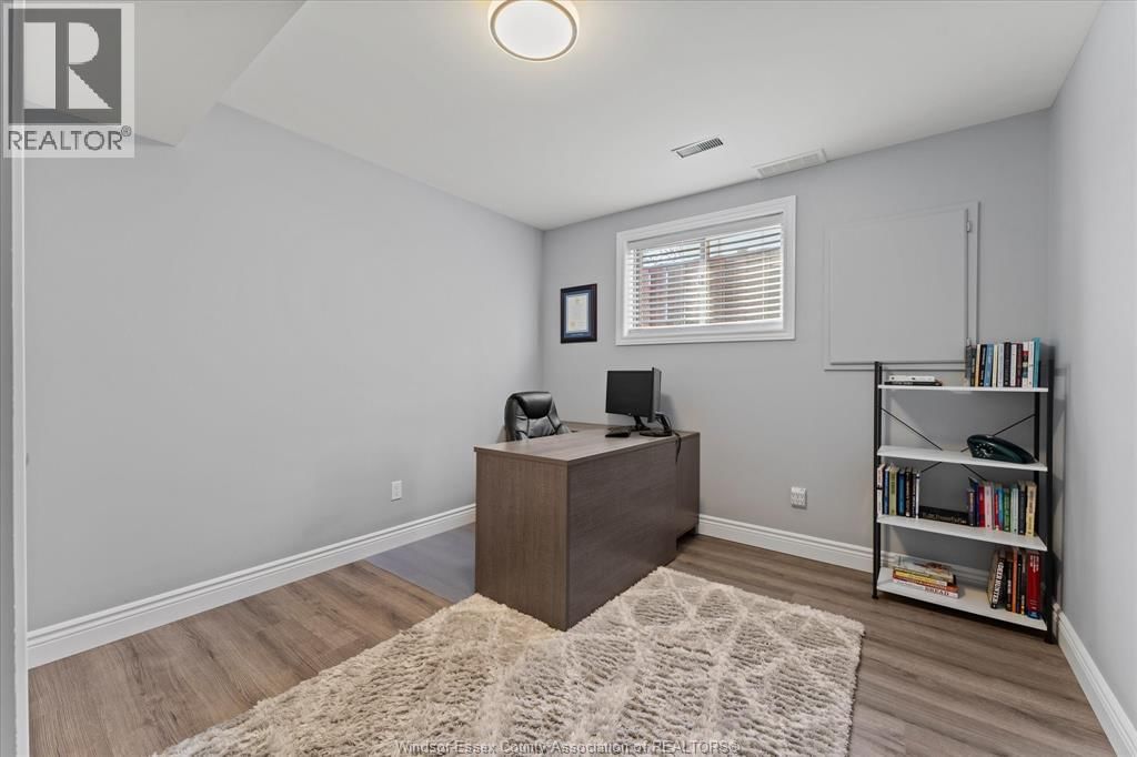 430 WOODRIDGE DRIVE Image 28