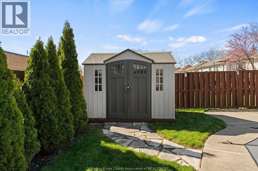 430 WOODRIDGE DRIVE Image 42