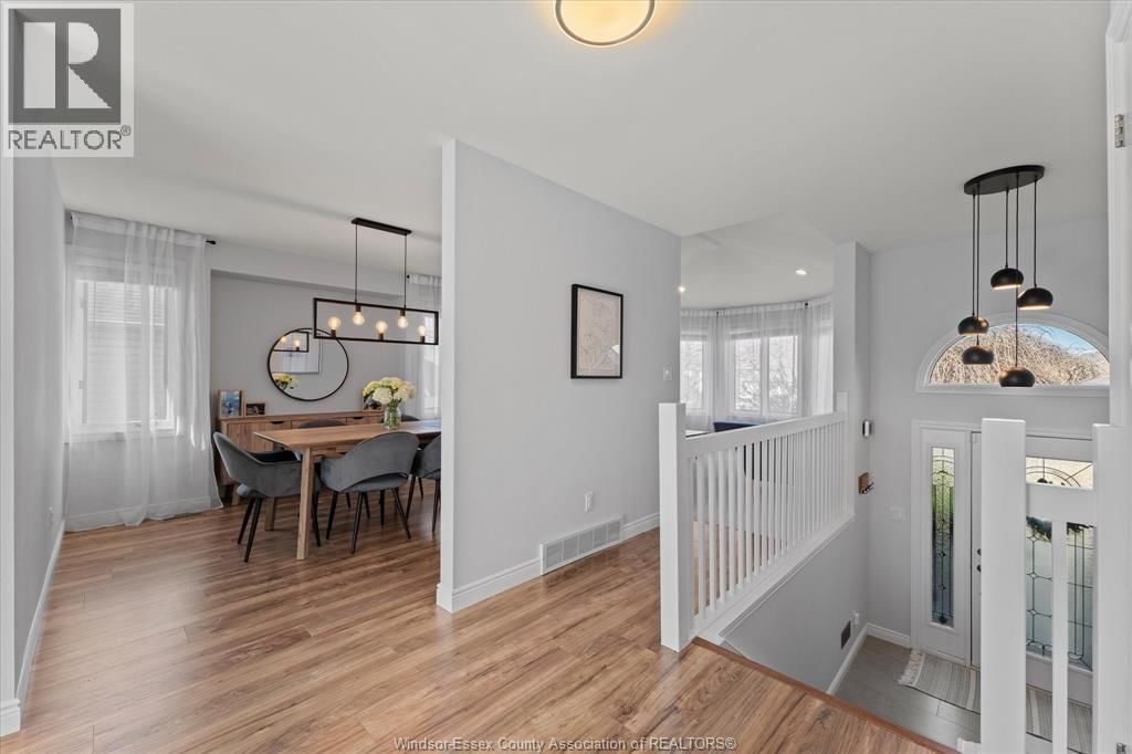 430 WOODRIDGE DRIVE Image 7