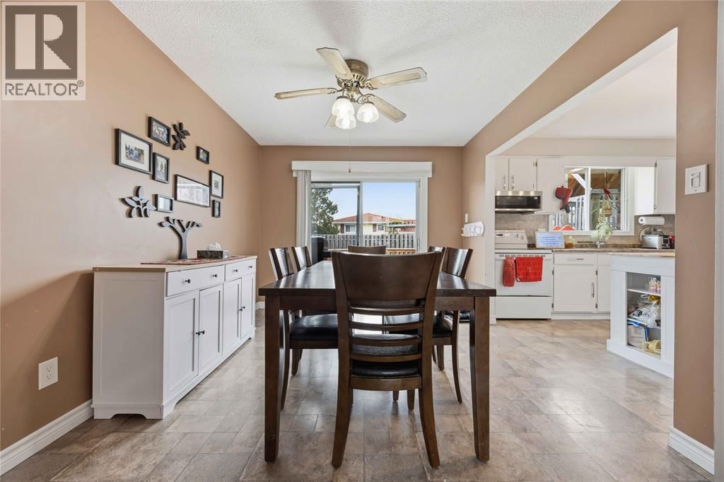 702 FROST COURT Image 10