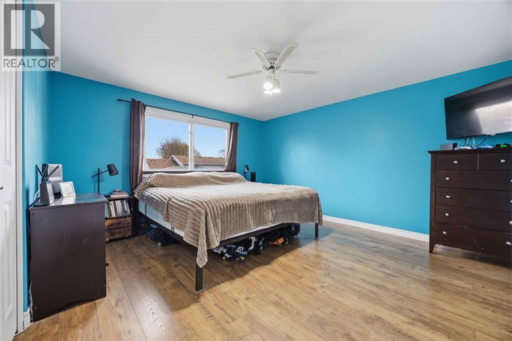 702 FROST COURT Image 11