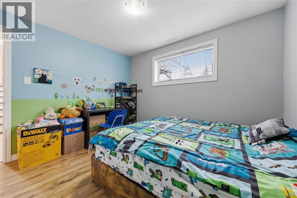 702 FROST COURT Image 23