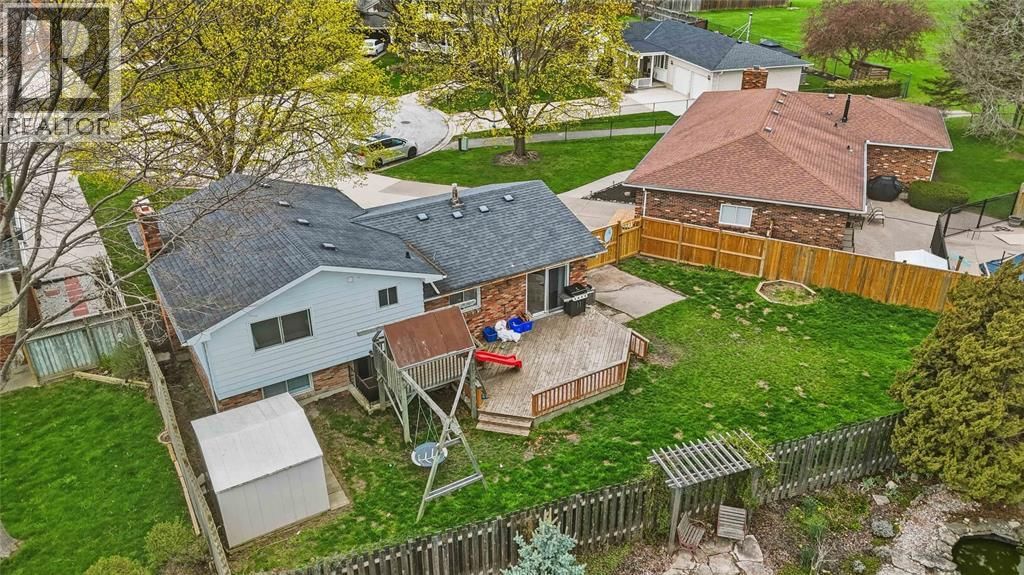 702 FROST COURT Image 35