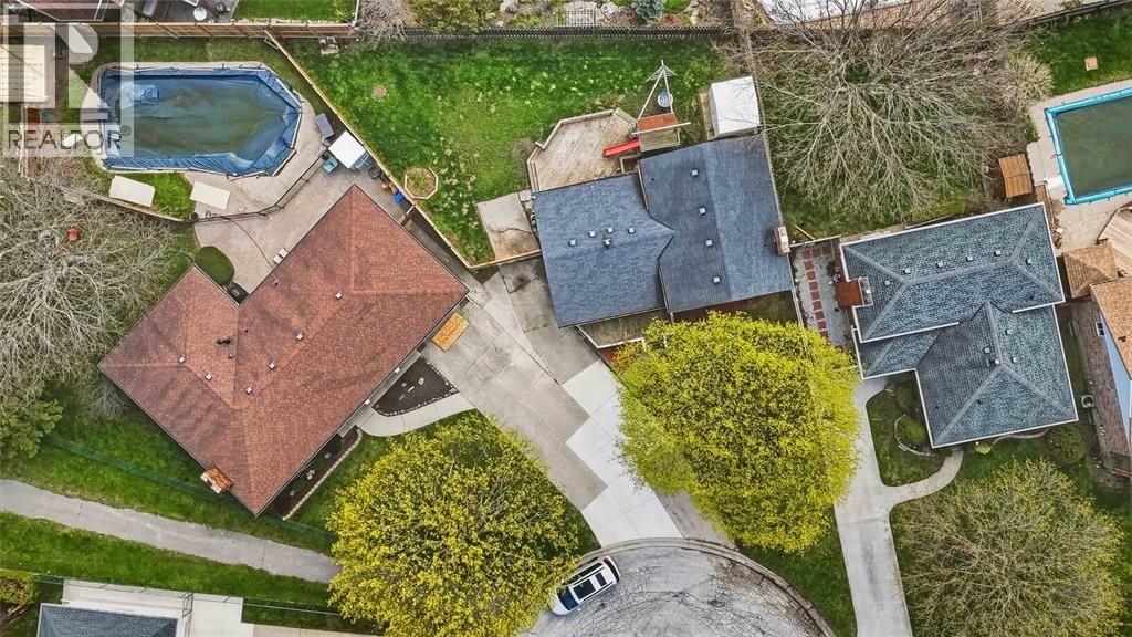 702 FROST COURT Image 42