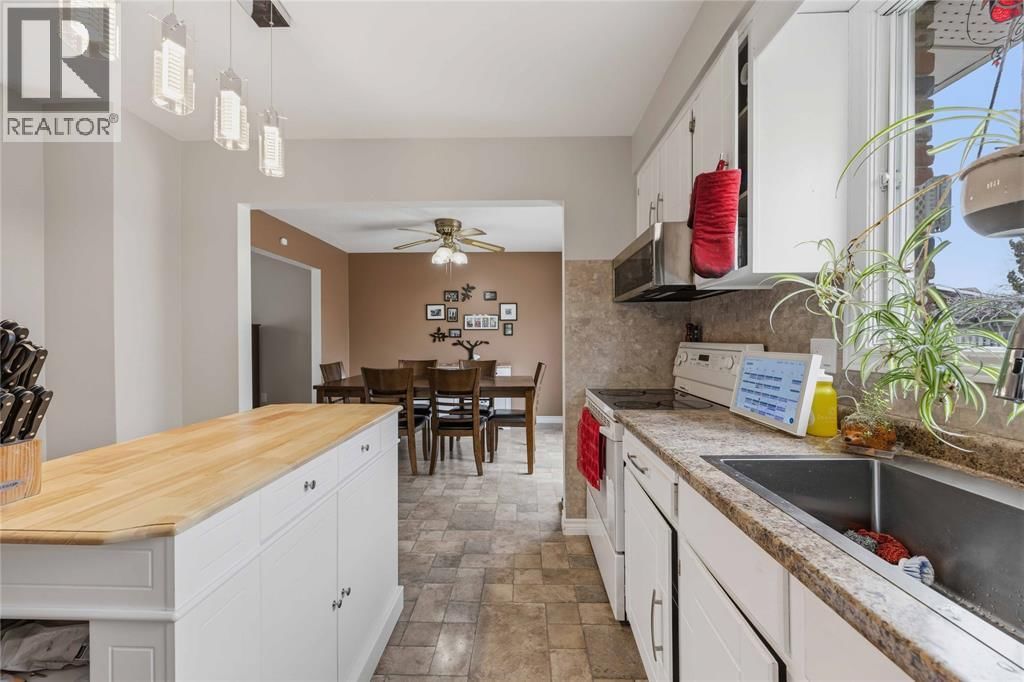 702 FROST COURT Image 7