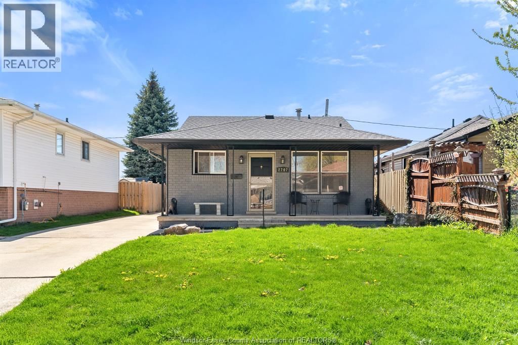 2707 ALEXIS ROAD Image 1