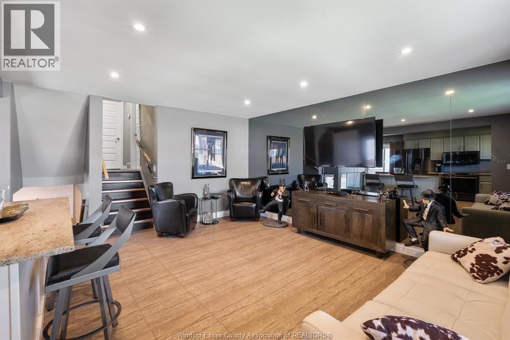 2707 ALEXIS ROAD Image 10