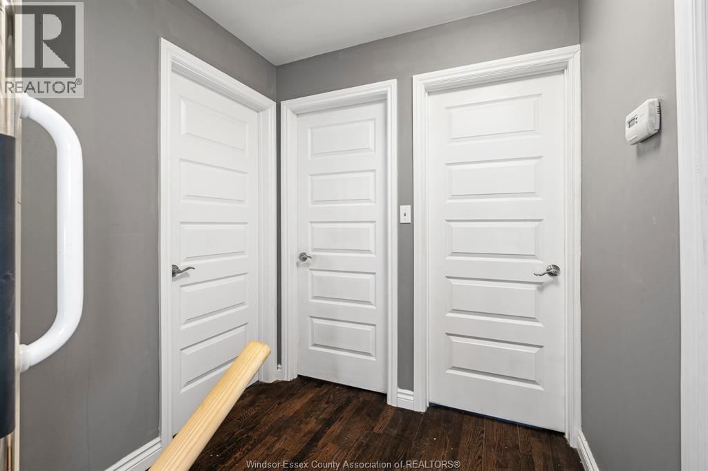 2707 ALEXIS ROAD Image 24