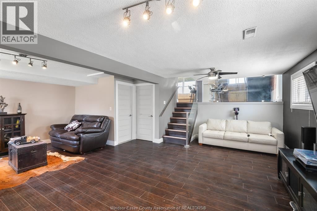 2707 ALEXIS ROAD Image 29