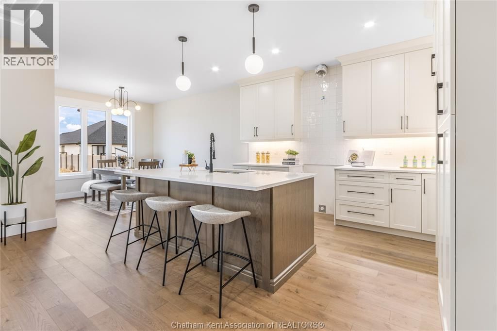 44 BLOOMINGTON WAY Image 14