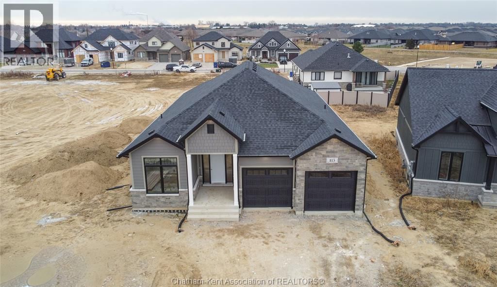 44 BLOOMINGTON WAY Image 46