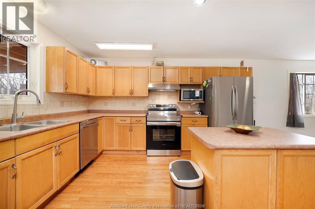 342 THORN RIDGE CRESCENT Image 7