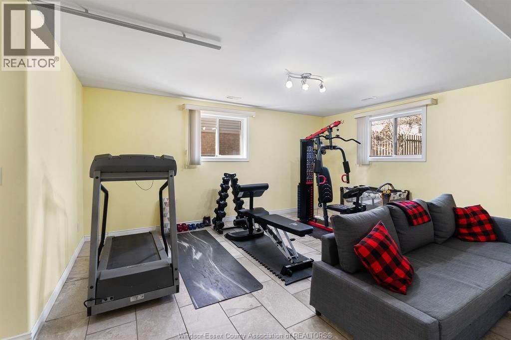 56 ANFRED STREET Image 33