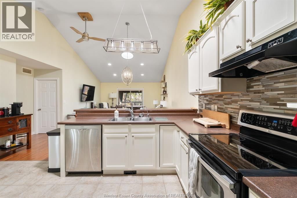 56 ANFRED STREET Image 9