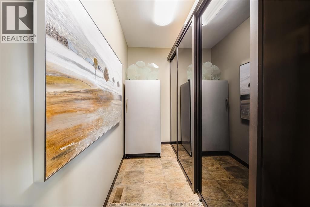 914 LAKESHORE ROAD 101 Image 13