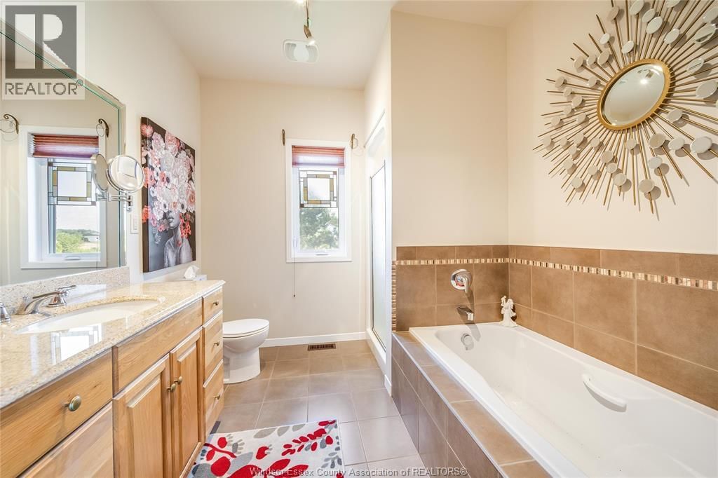 914 LAKESHORE ROAD 101 Image 16