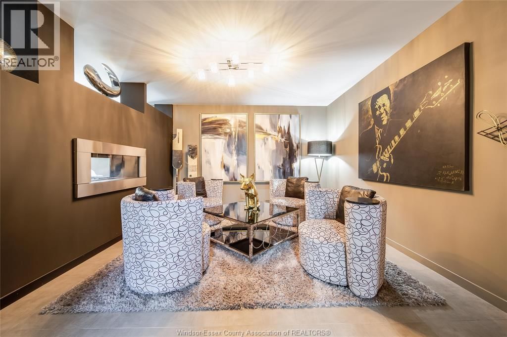 914 LAKESHORE ROAD 101 Image 25