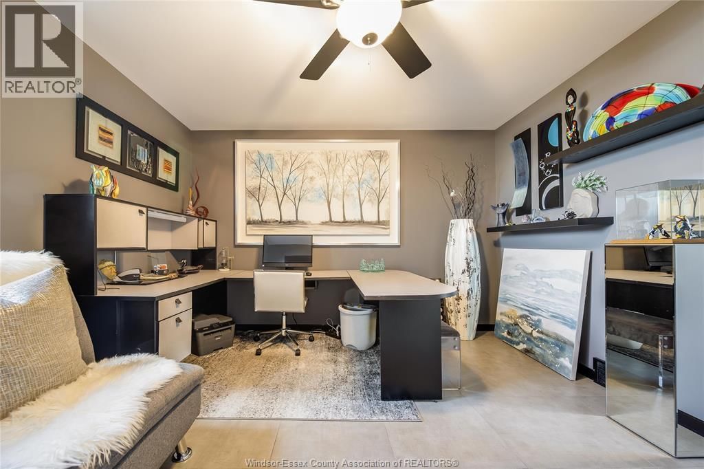 914 LAKESHORE ROAD 101 Image 29