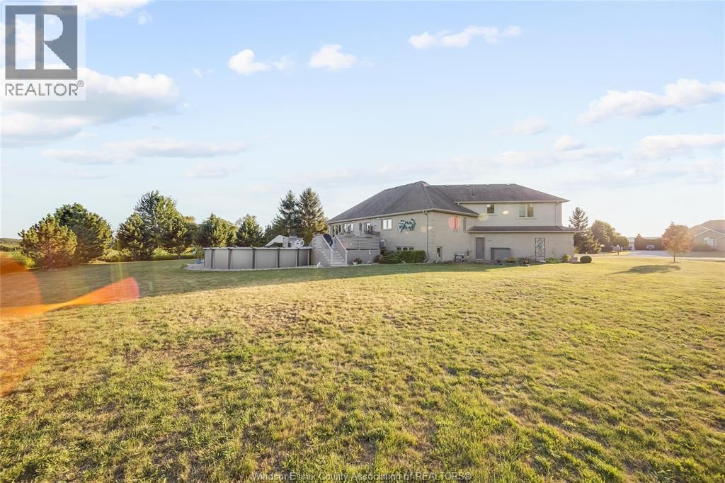 914 LAKESHORE ROAD 101 Image 40