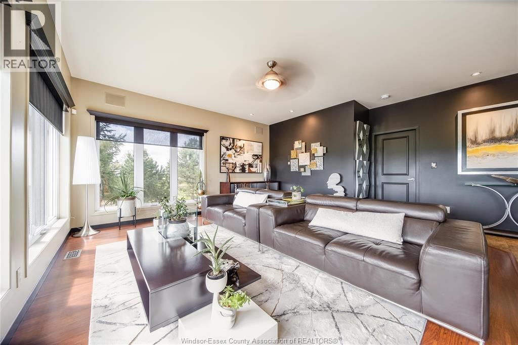 914 LAKESHORE ROAD 101 Image 8