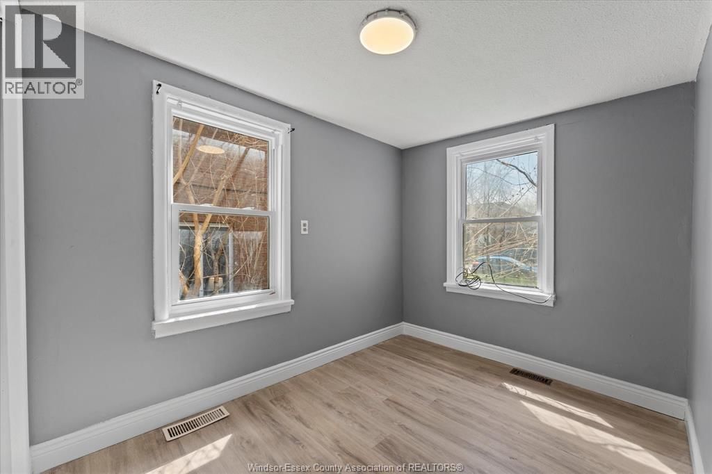 1210-1212 MONMOUTH Image 18