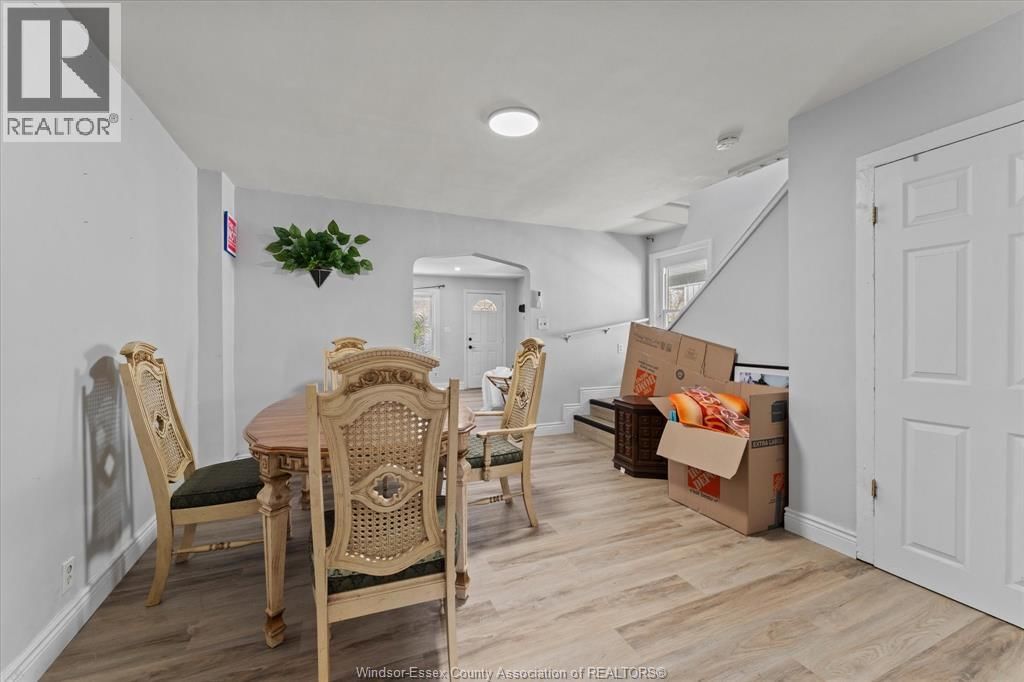 1210-1212 MONMOUTH Image 22