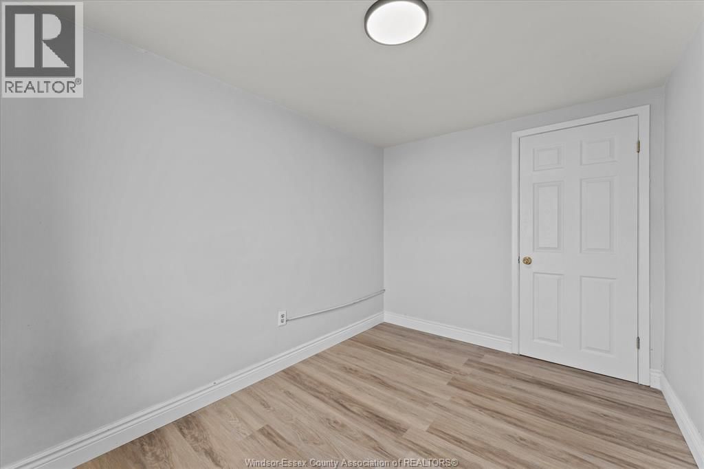 1210-1212 MONMOUTH Image 27