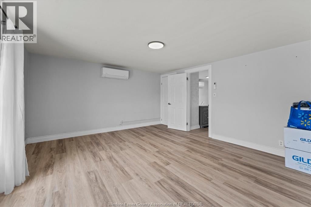 1210-1212 MONMOUTH Image 29