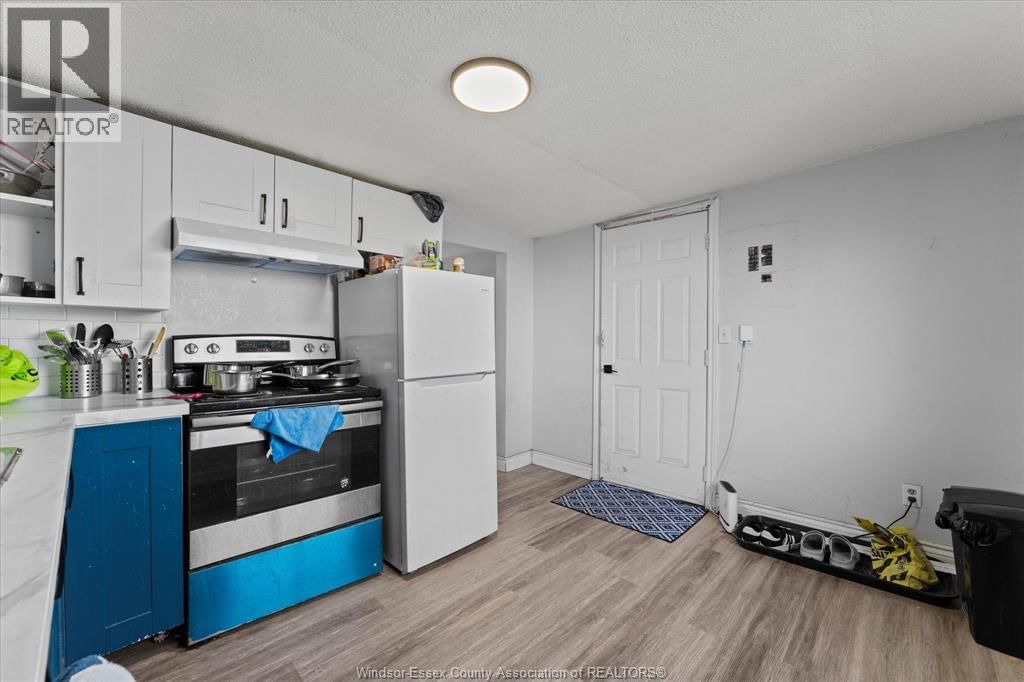 1210-1212 MONMOUTH Image 32