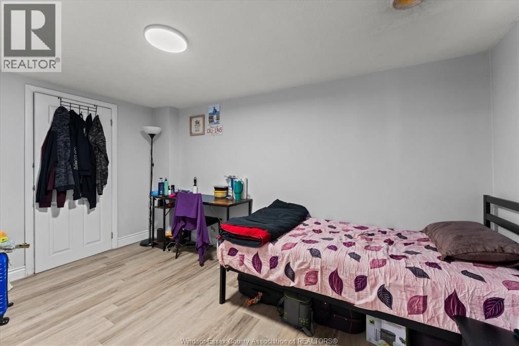 1210-1212 MONMOUTH Image 35