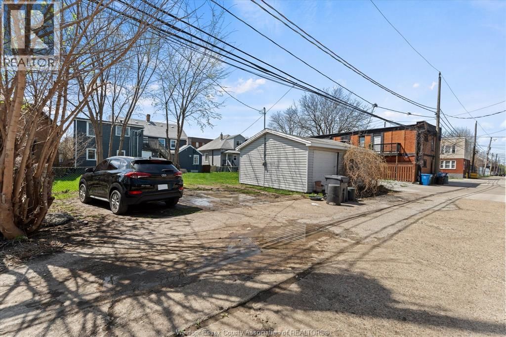 1210-1212 MONMOUTH Image 41