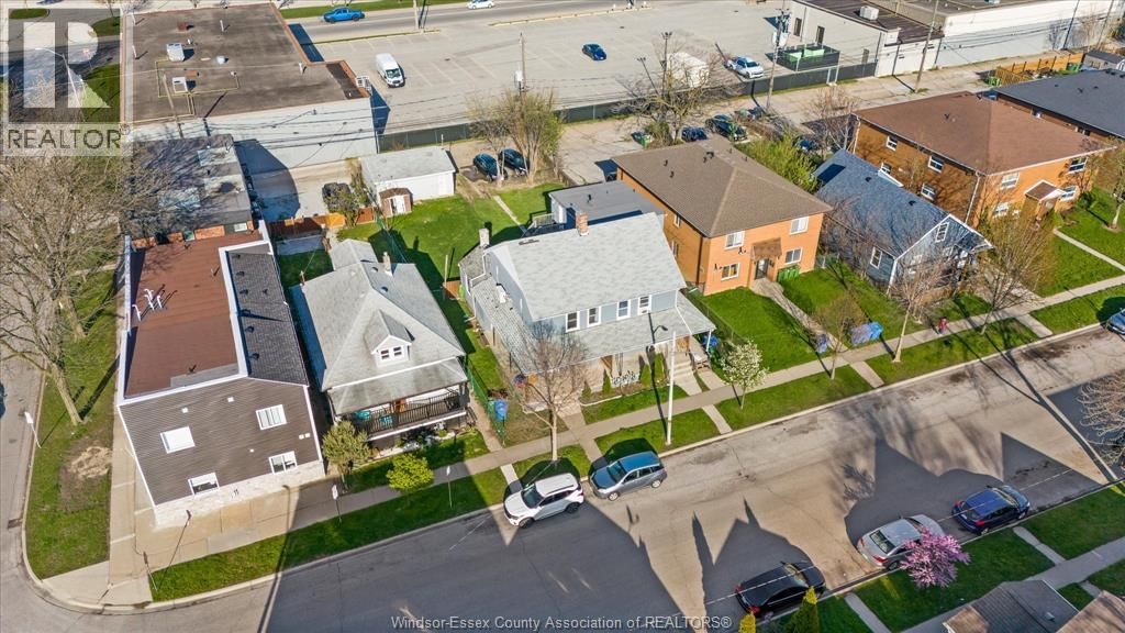 1210-1212 MONMOUTH Image 42