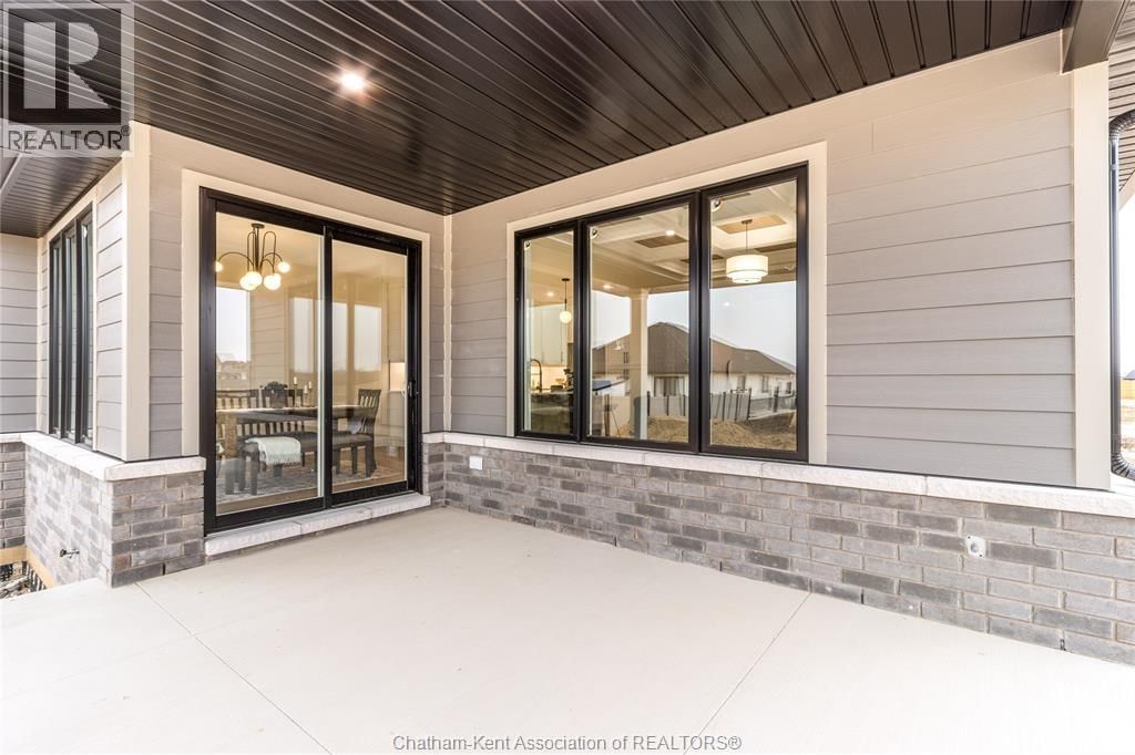 48 BLOOMINGTON WAY Image 44