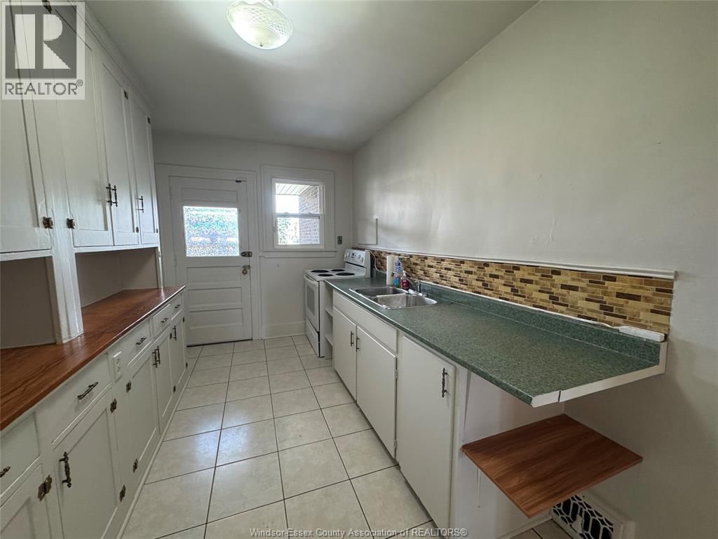 290 VISTA PLACE Image 10