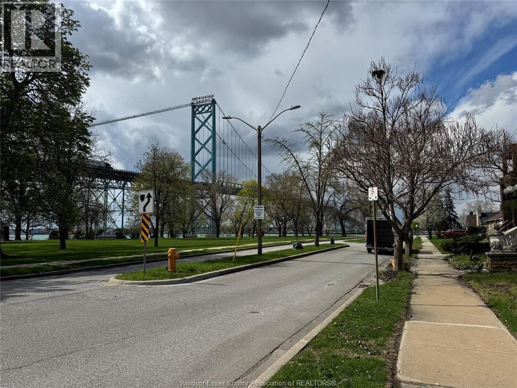 290 VISTA PLACE Image 16