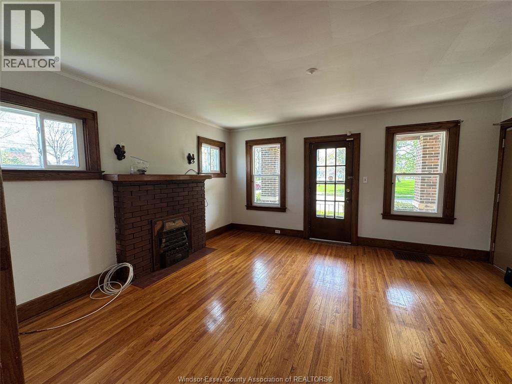 290 VISTA PLACE Image 6